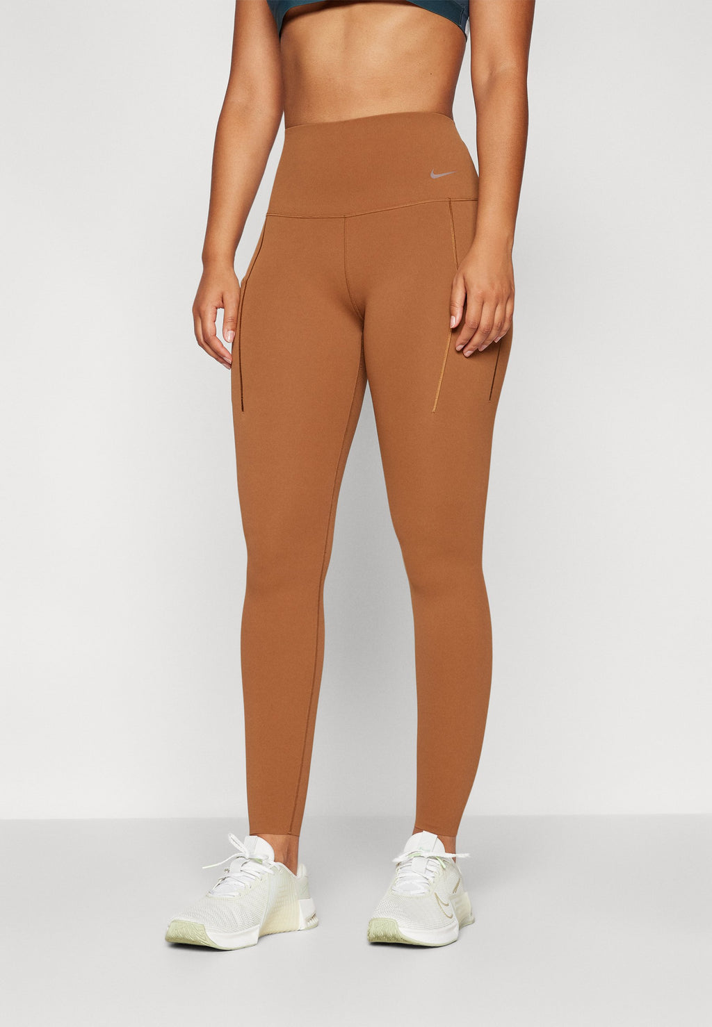 Nike Performance UNIVERSA