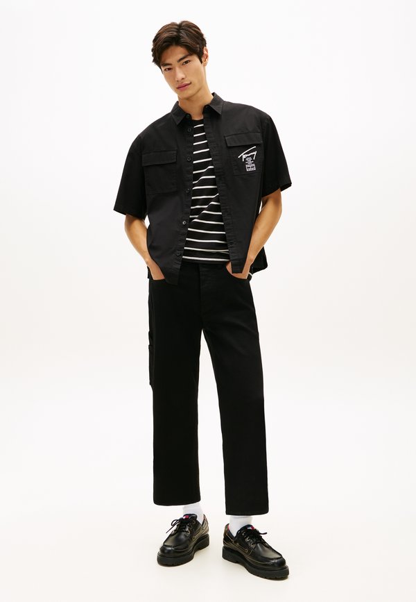 Tommy Jeans BOXY FIT LOGO SHORT SLEEVE SKATER SHIRT
