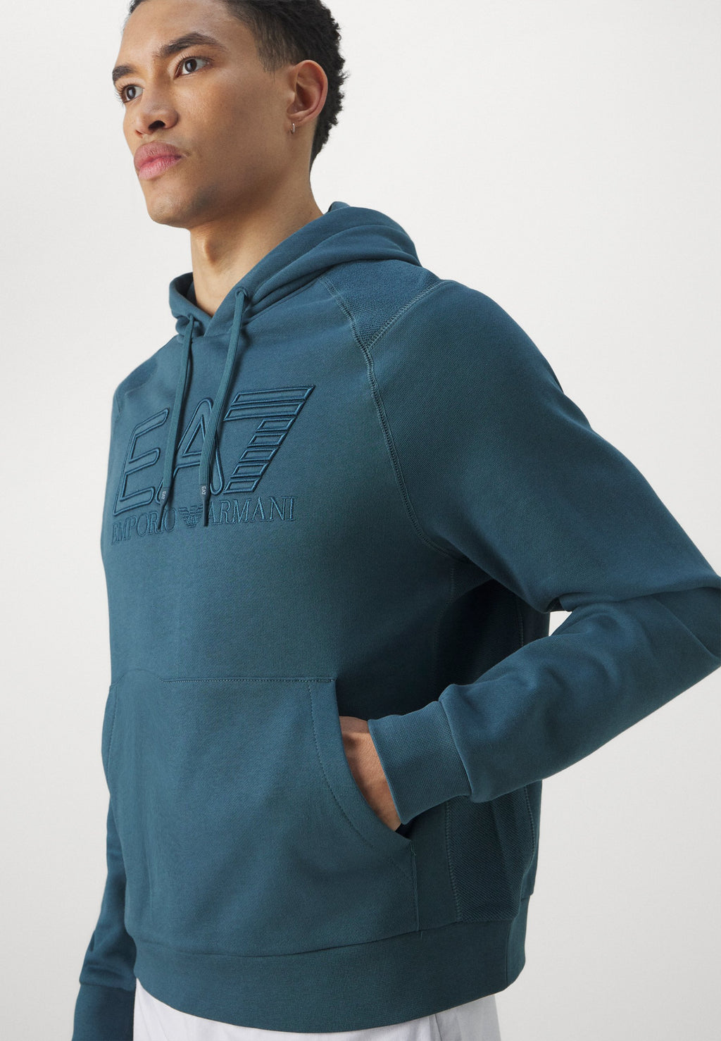 UNISEX Media 5