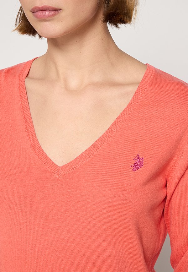 U.S. Polo Assn.