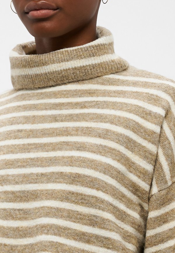 ONLY Petite ONLTALIO STRIPE SHORT ROLLNECK