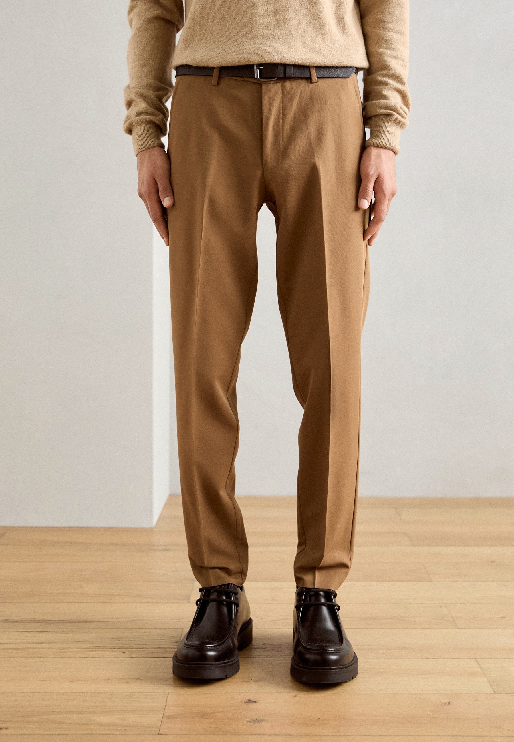 FINE CLUB PANTS Media 3