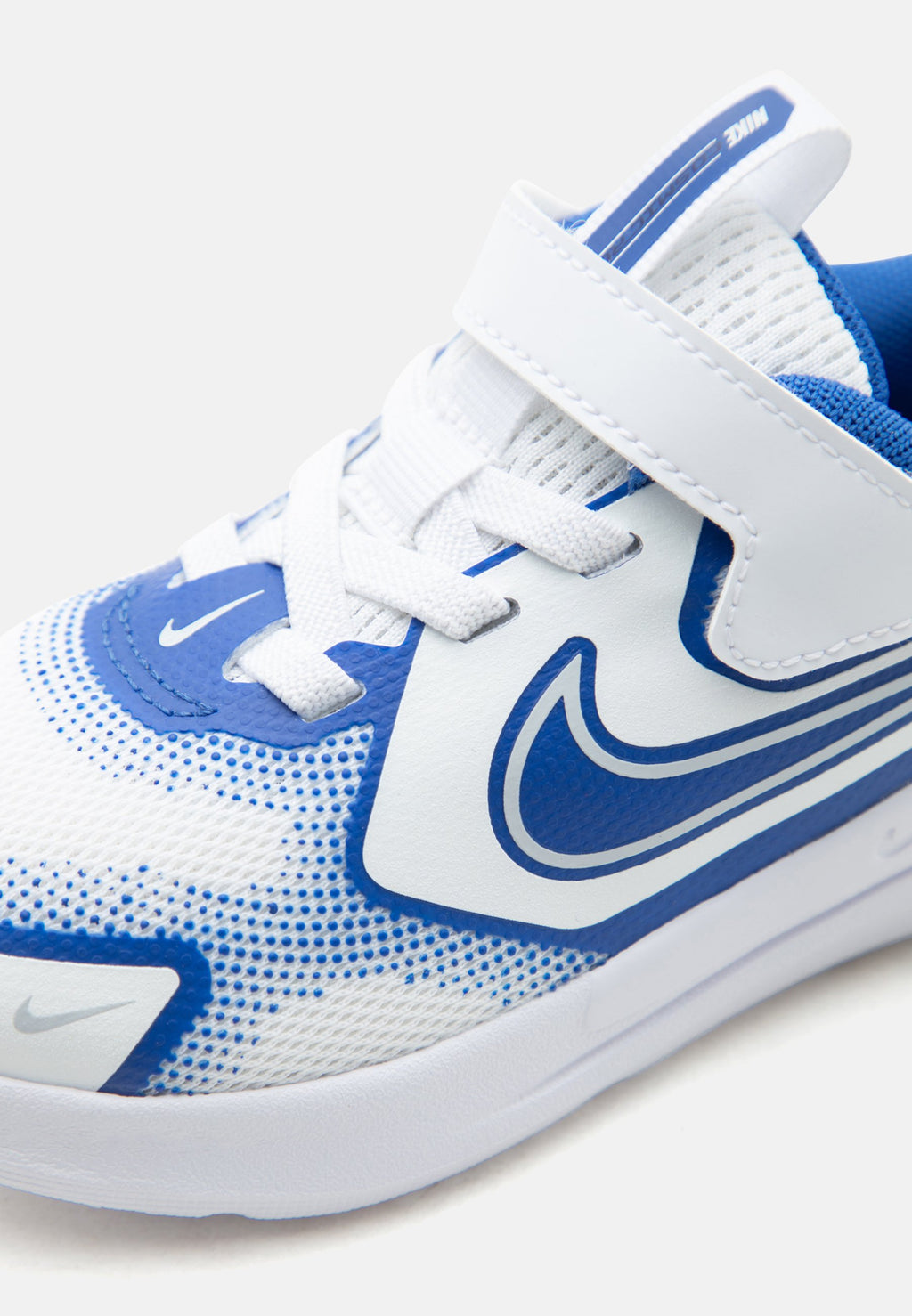 Nike Performance COSMIC RUNNER UNISEX