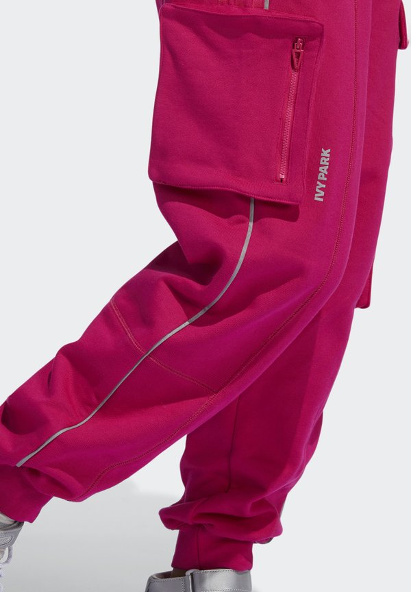 adidas Originals IVY PARK CARGO SWEAT PANTS (ALL GENDER)