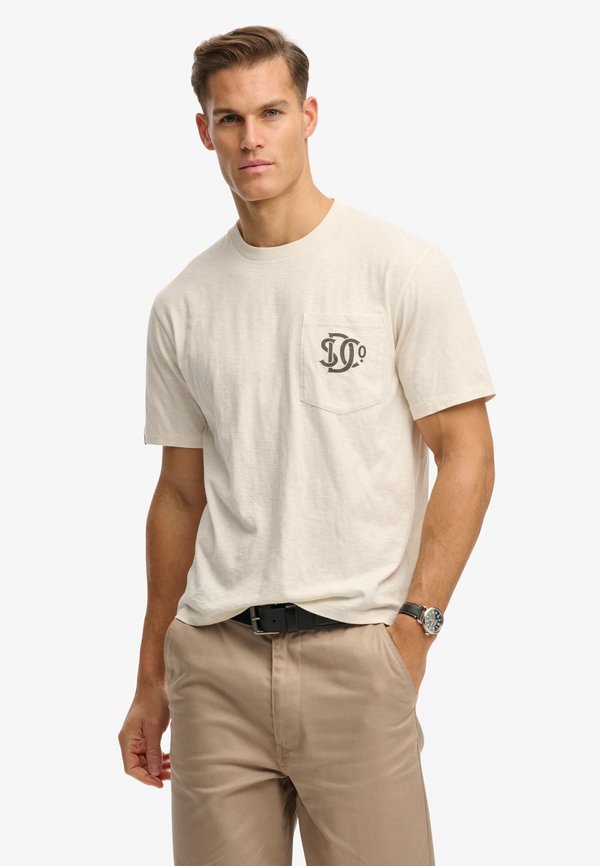 Superdry & Co THE MERCHANT STORE - GRAPHIC POCKET - Print T-shirt - riff white
