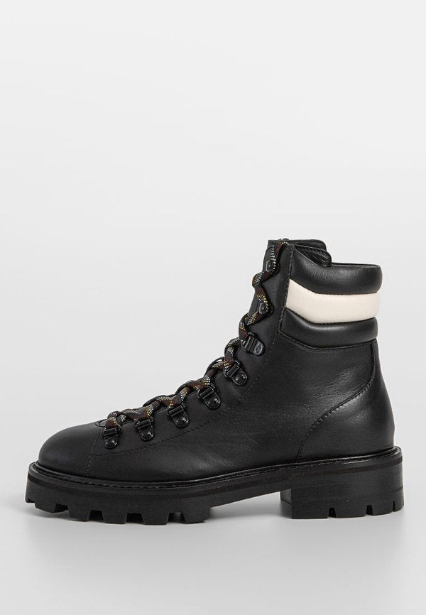 Jimmy Choo ESHE