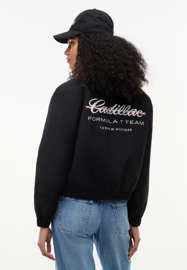 Tommy Hilfiger TH X CADILLAC FORMULA 1 TEAM LOGO CROPPED JACKET - Bomber Jacket - black