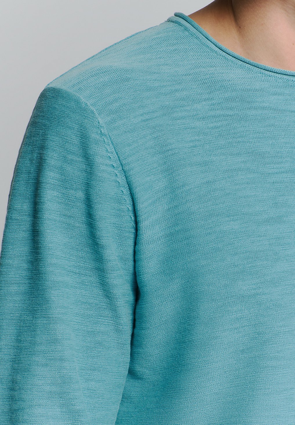 CREWNECK Media 7