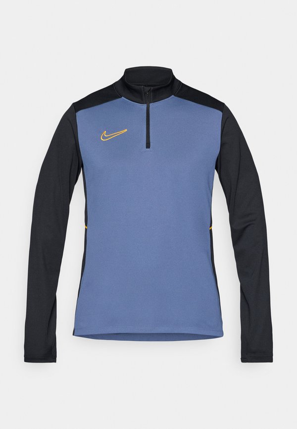 Nike Performance