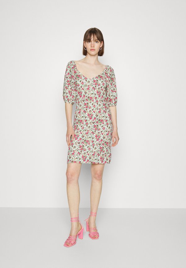 Vero Moda Tall VMGELINA PUFF DRESS