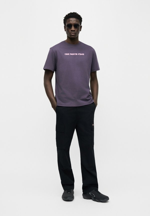 The North Face LOGO TWIST RELAXED SHORT SLEEVE TEE GRAPHIC