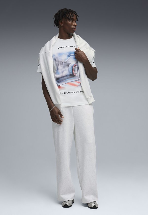 Puma F1® TYRE RELAXED - Print T-shirt - white