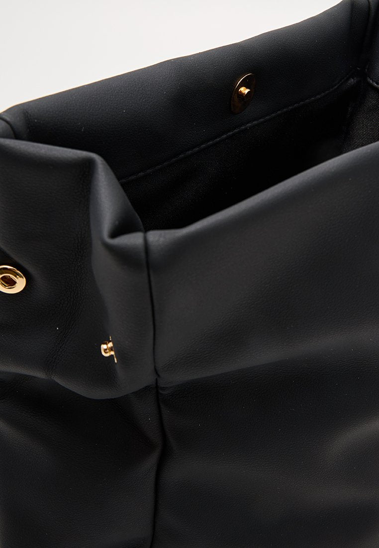 Love Moschino