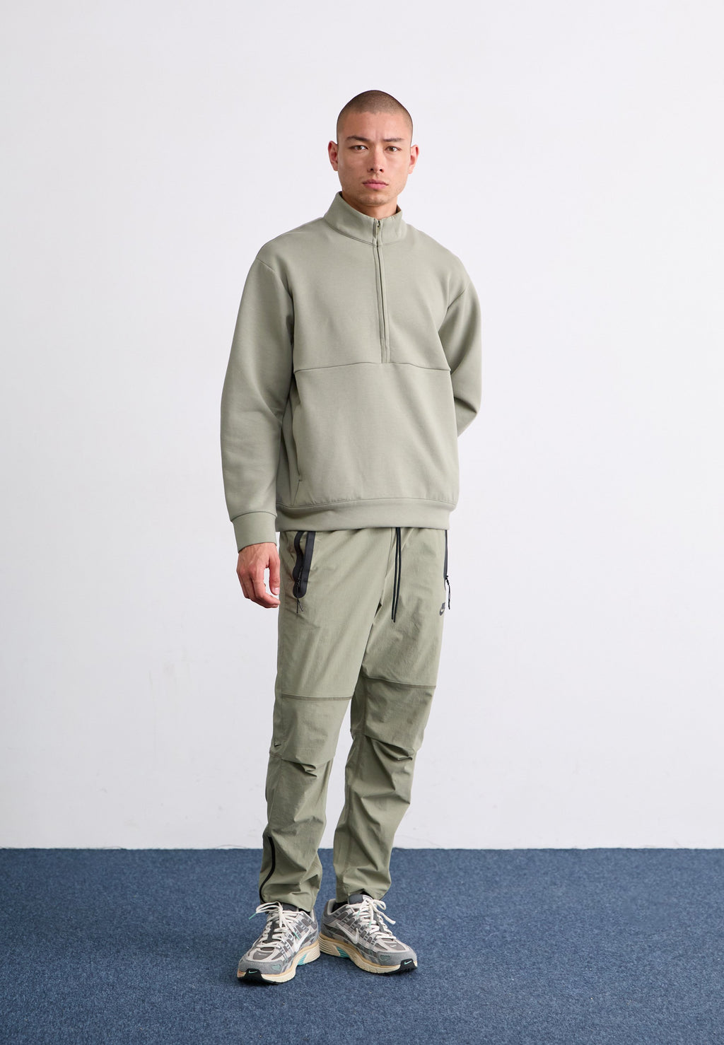 Nike Sportswear 24.7