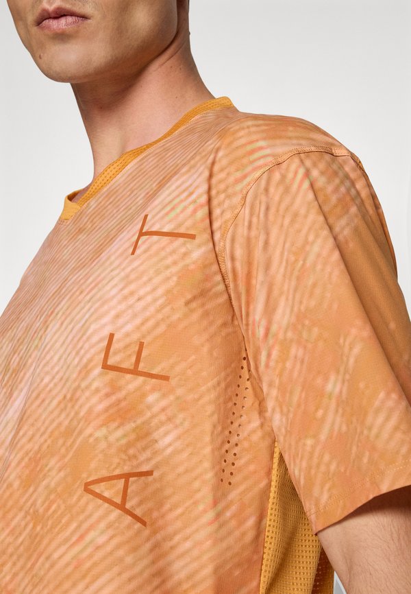 Craft RELAXED FIT