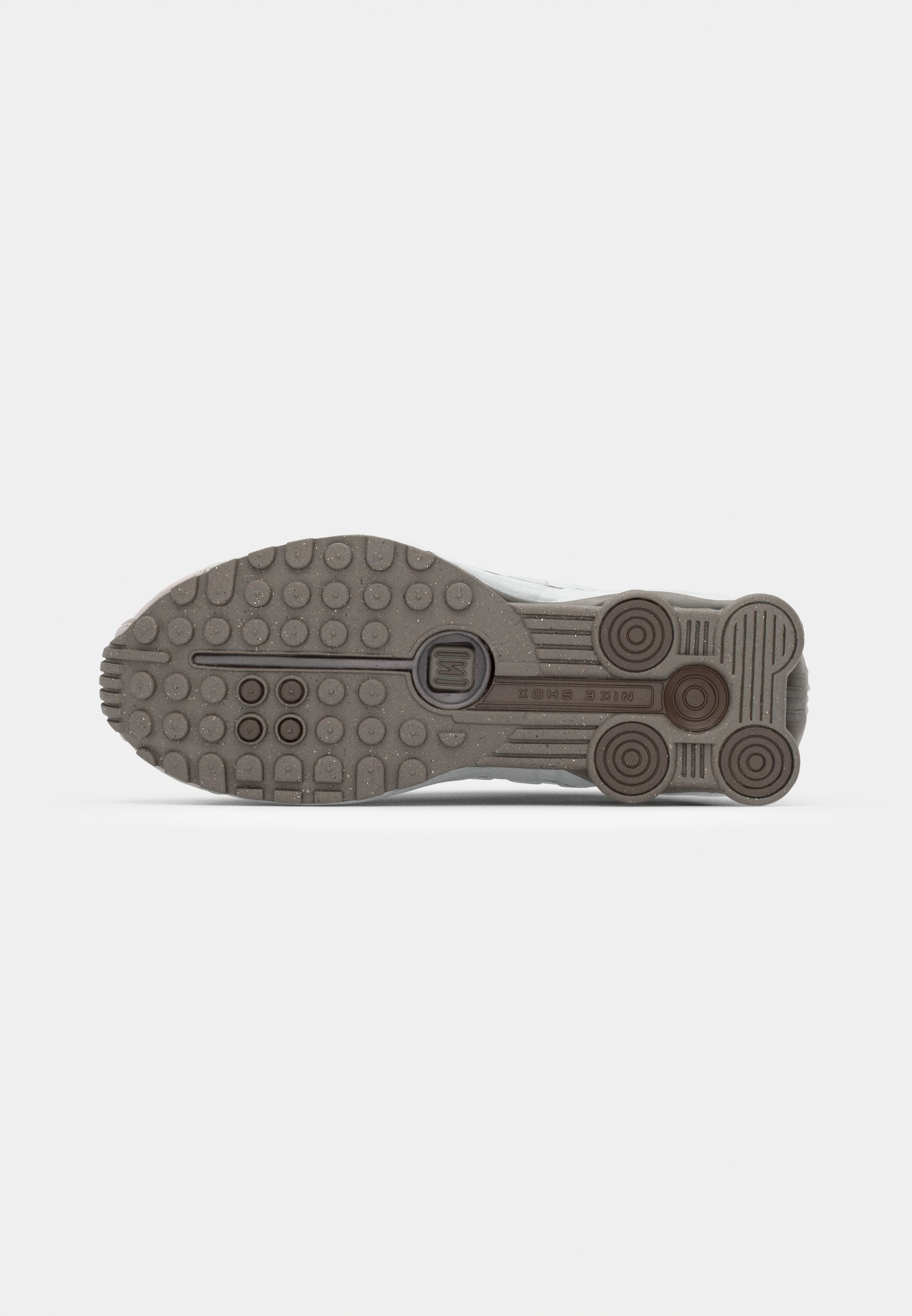 Nike Sportswear SHOX R4 UNISEX