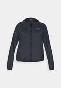 Leichter, navyblauer Windbreaker mit vollem Reißverschluss, Kapuze und Logo auf der oberen linken Brust. Glattes, wasserabweisendes Material.