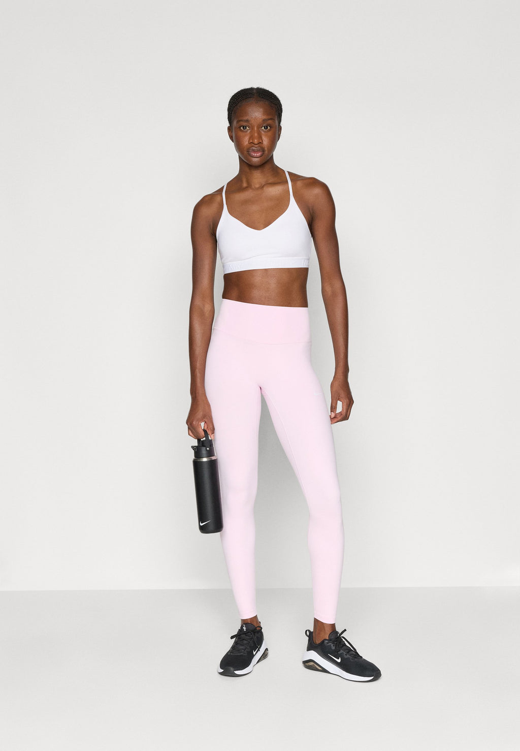 Nike Performance ONE