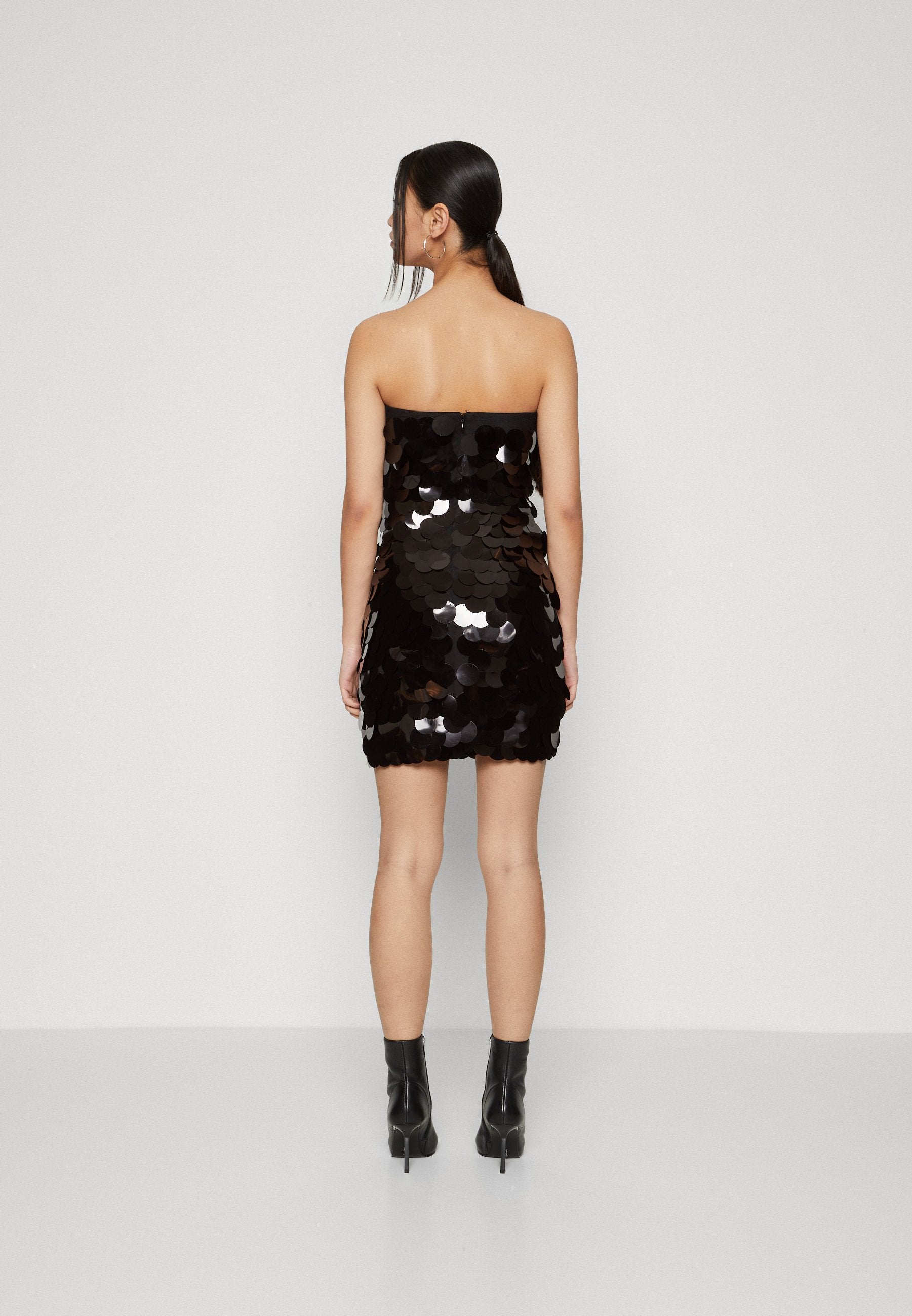 Gina Tricot BIG SEQUINS DRESS