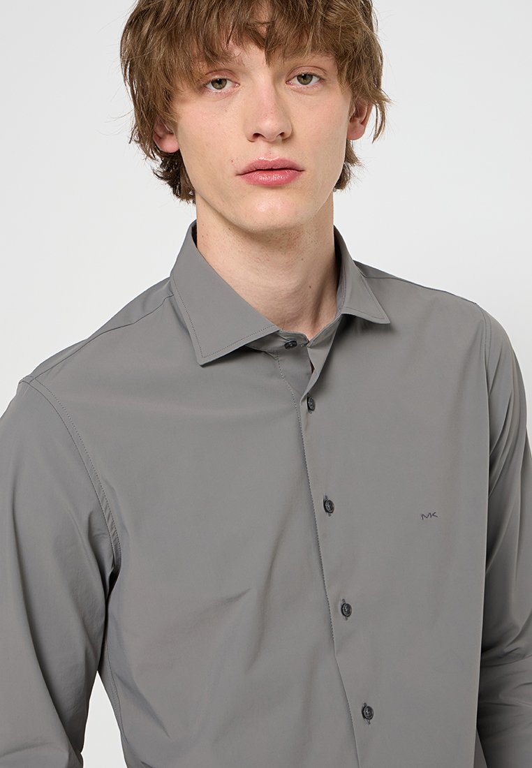 Michael Kors SLIM FIT
