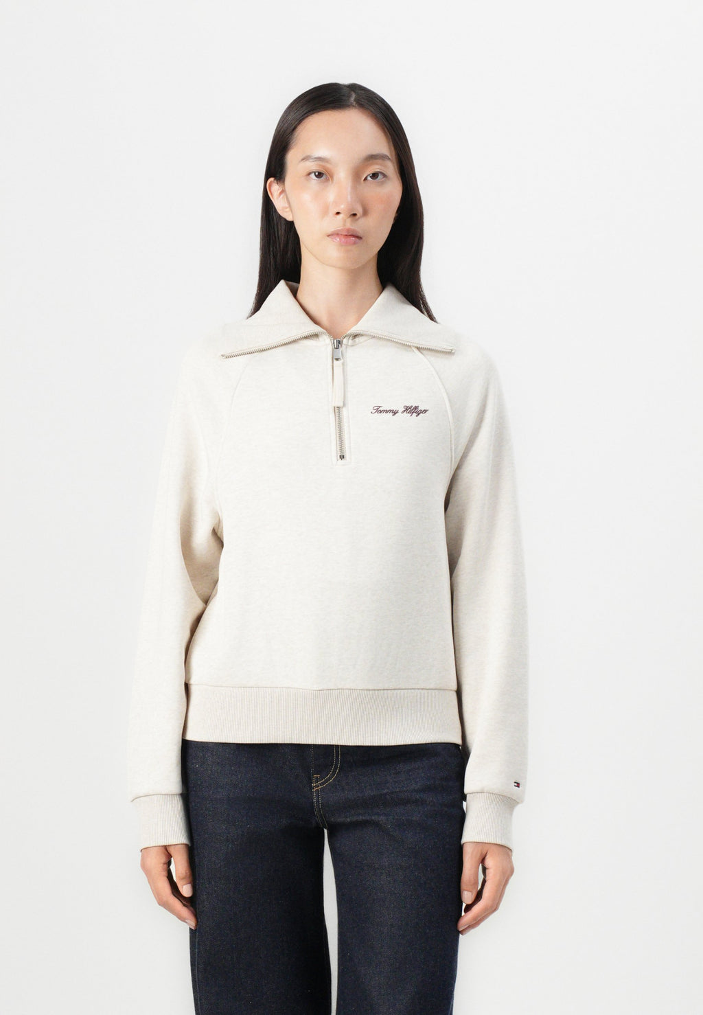 CLASSIC SCRIPT HALF-ZIP Media 3