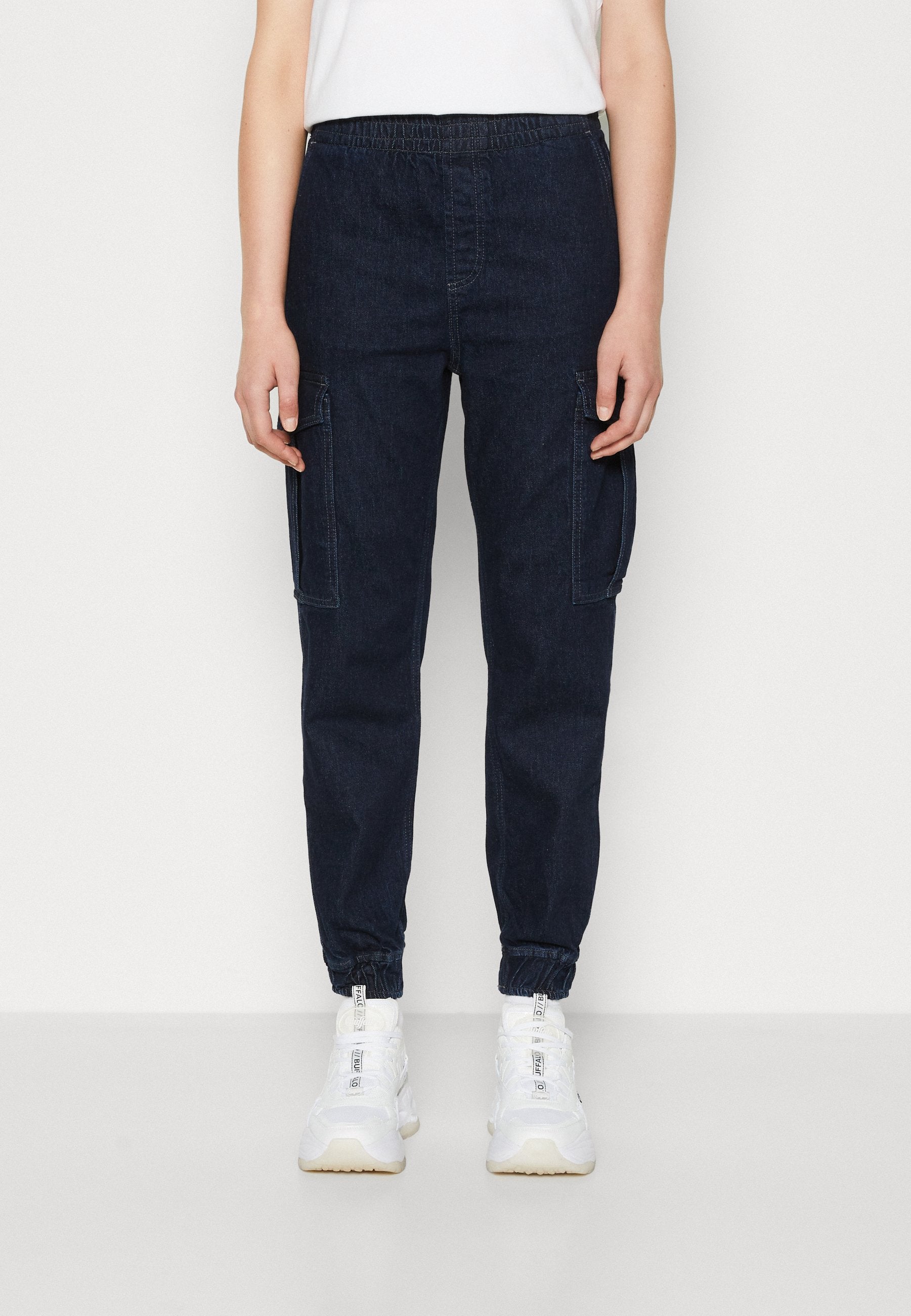 ONLROUGE CARGO Media 3