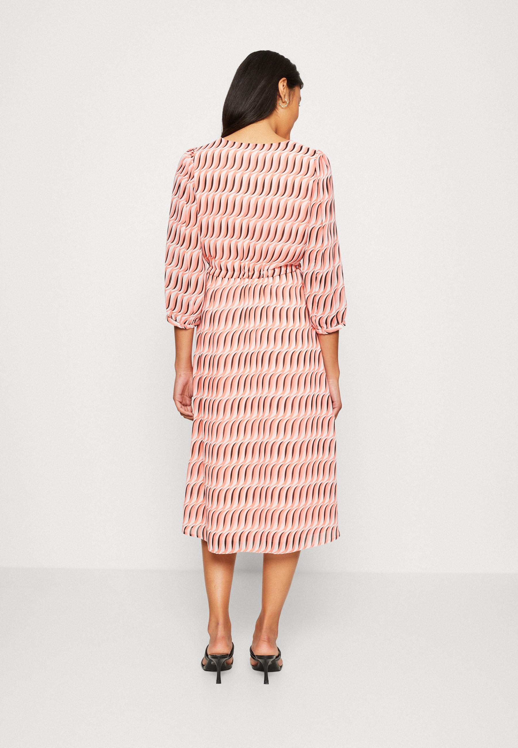 Vero Moda V NECK CALF DRESS
