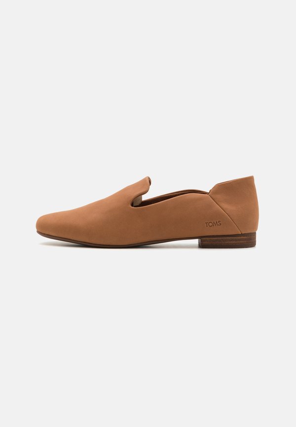 TOMS LARA
