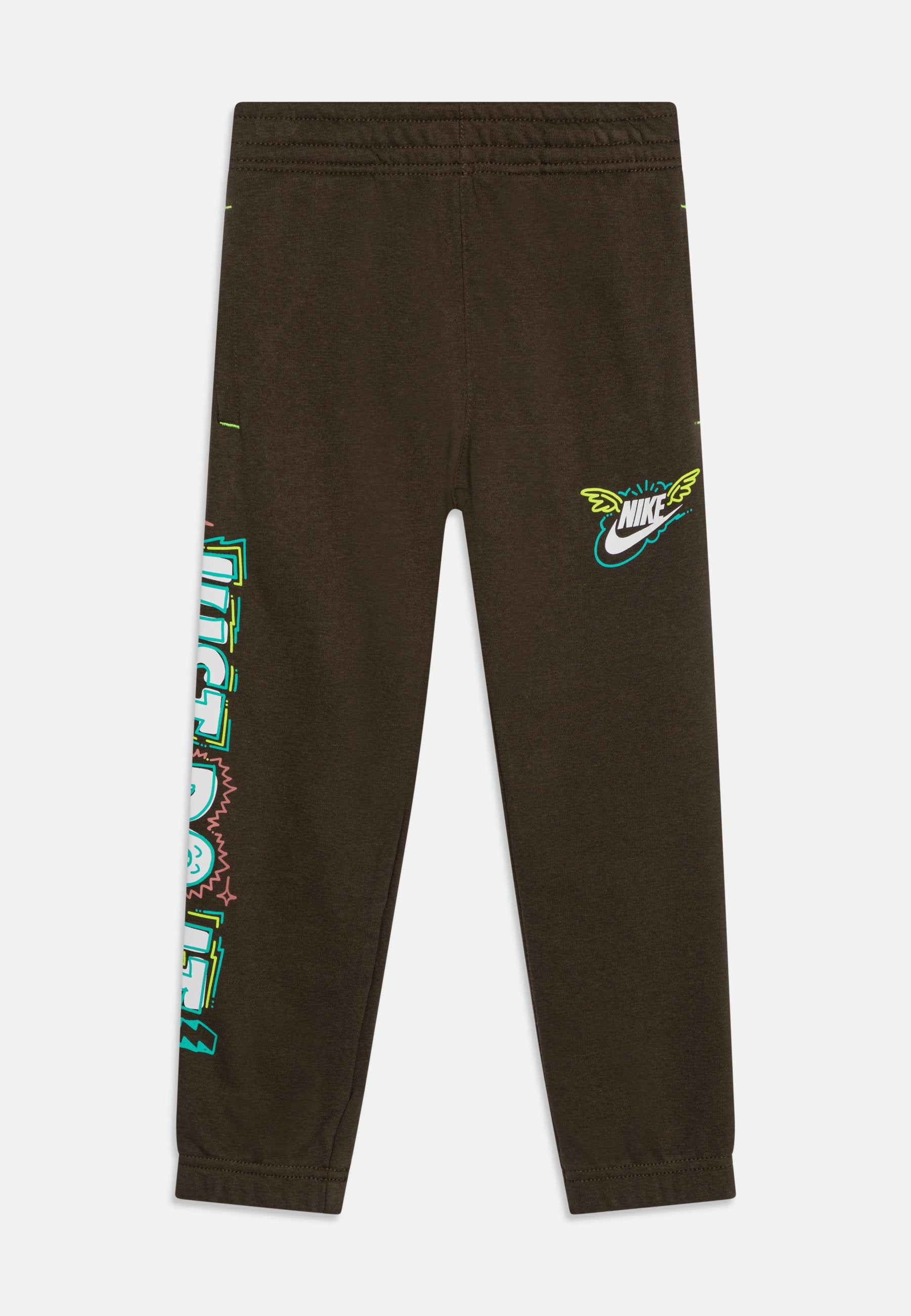 Nike Sportswear ART OF PLAY