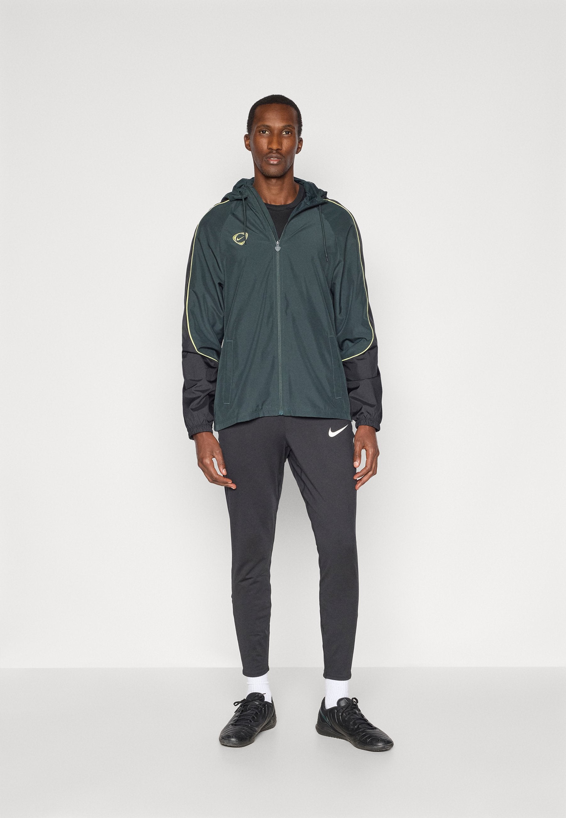 Nike Performance