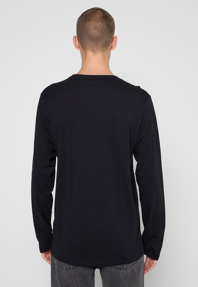 3 PACK RELAXED FIT Media 2