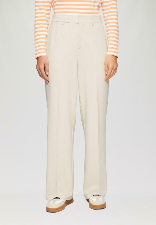 s.Oliver Trousers - beige