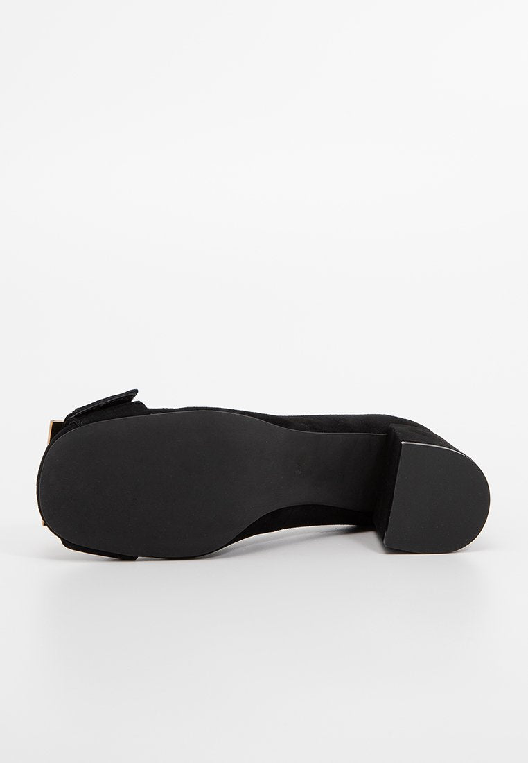 Jeffrey Campbell FACTS