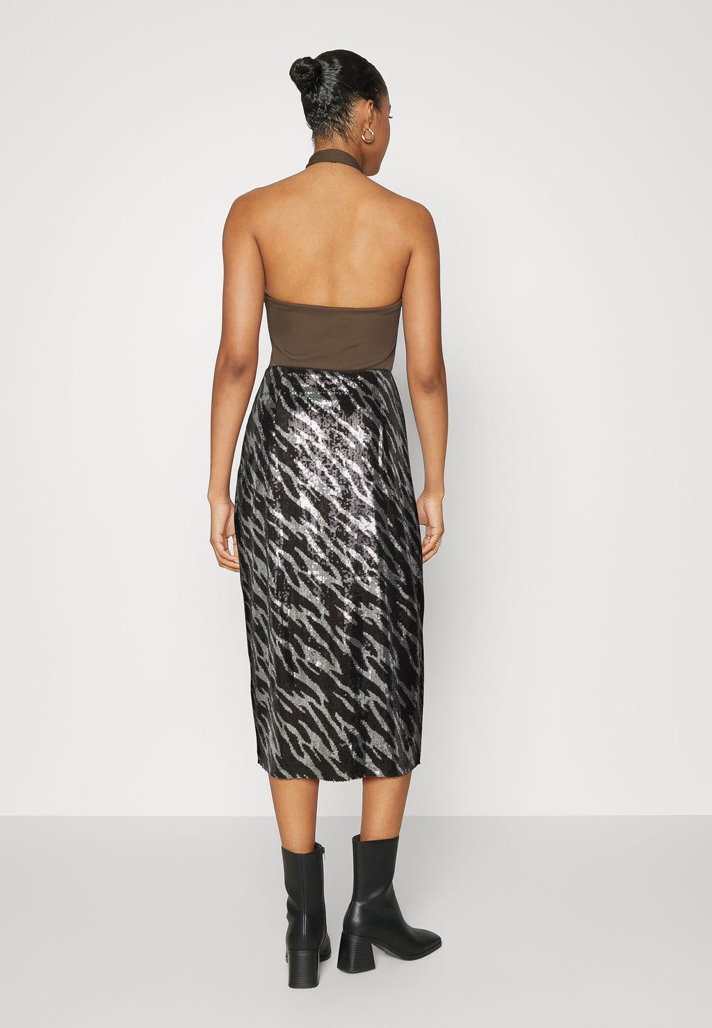 ONLJOSIE ZEBRA SEQUINS SKIRT Media 4