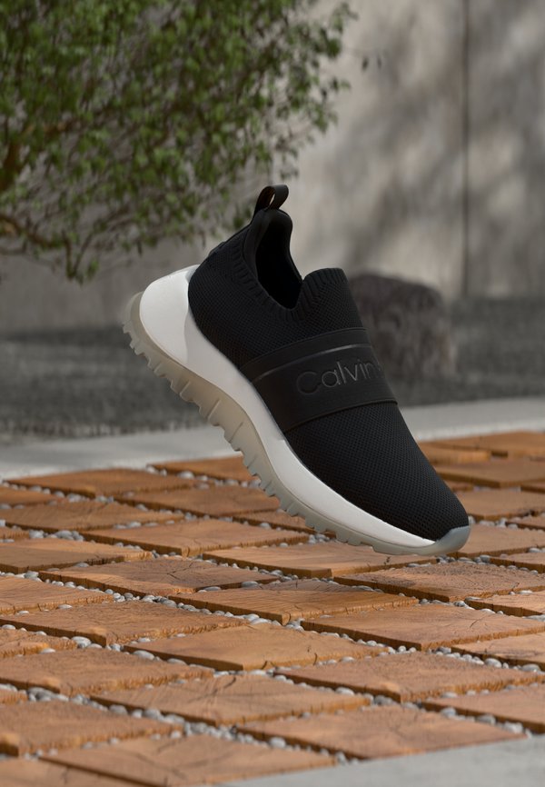Calvin Klein RUNNER SLIP ON