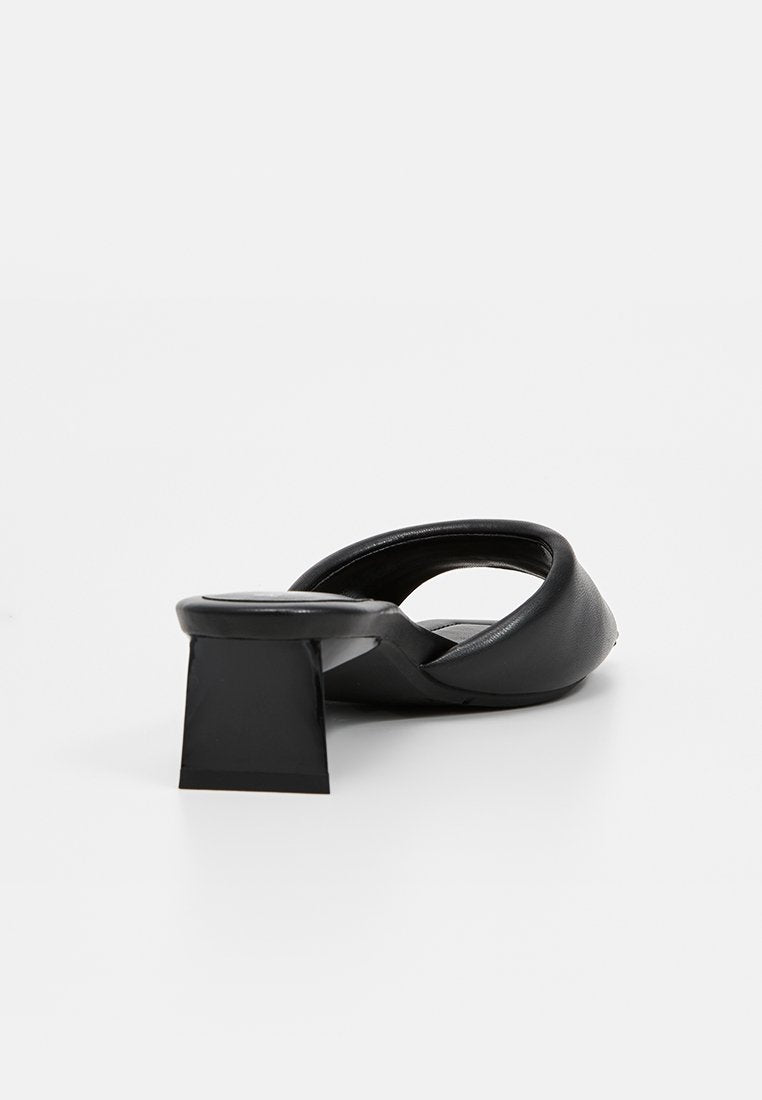 Armani Exchange Pantolette hoch Media 3