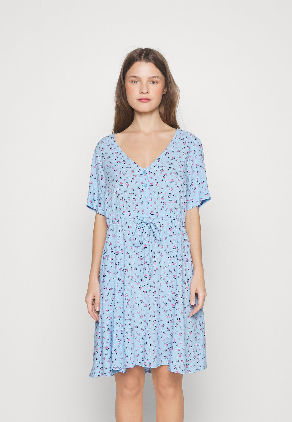 ONLVIOLA BUTTON DRESS Media 3