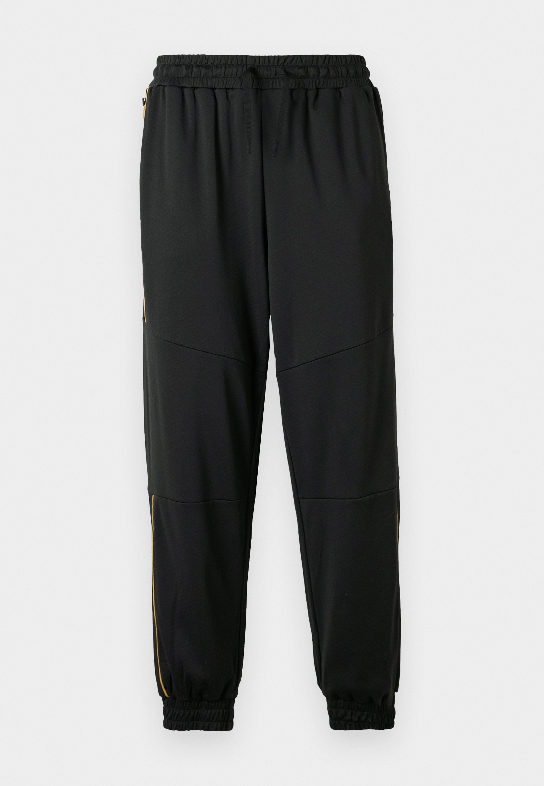 TRAIN SOCCER PANTS  Media 1