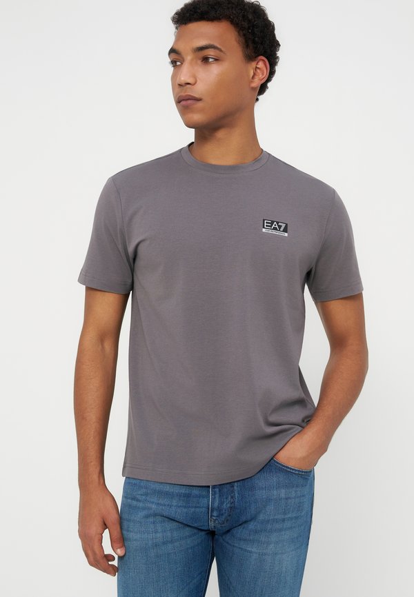 EA7 Emporio Armani