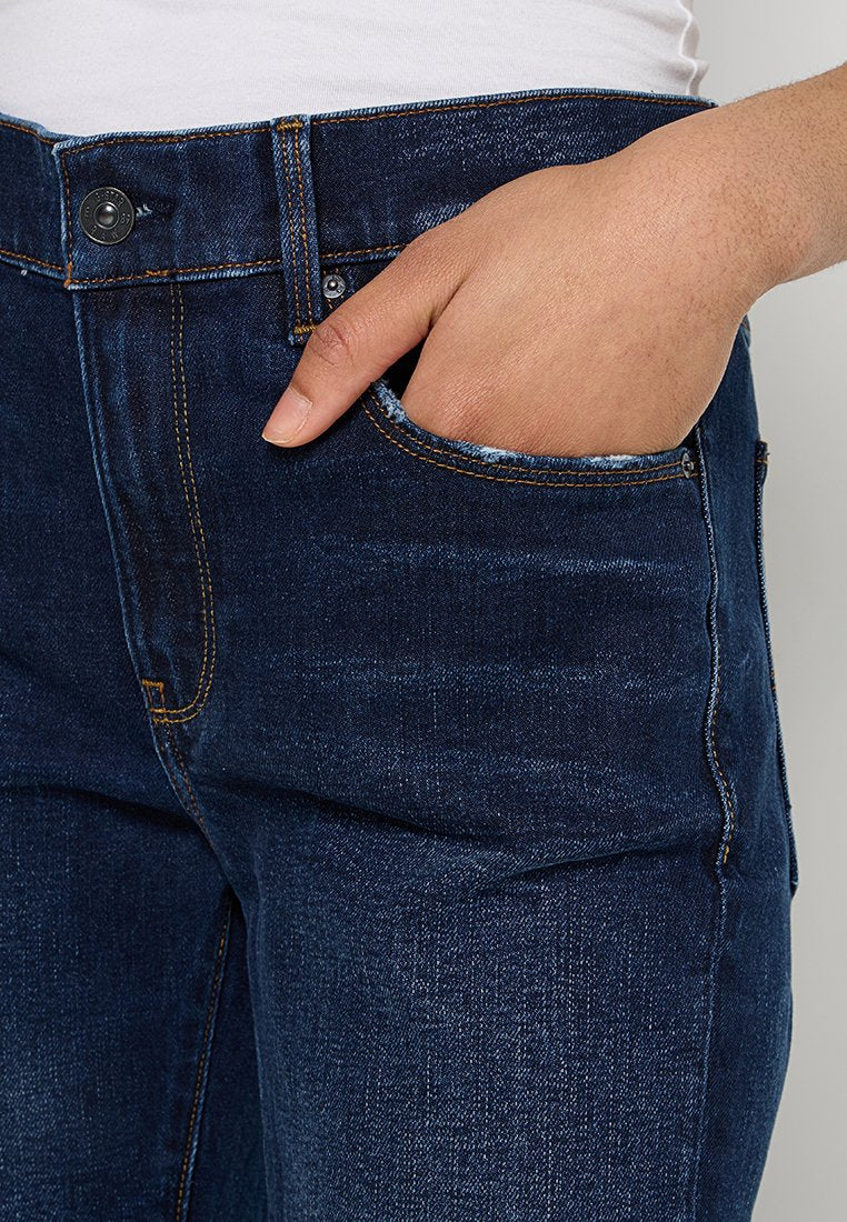 G-STAR Flared Jeans Media 4