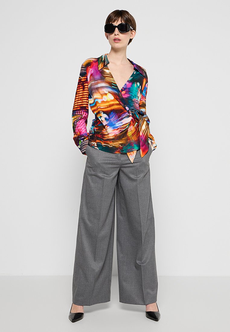 MOSCHINO JEANS
