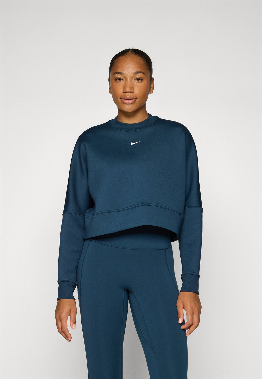 Nike Performance PRIMA