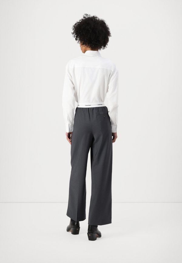 Calvin Klein LOGO TROPICAL TROUSER