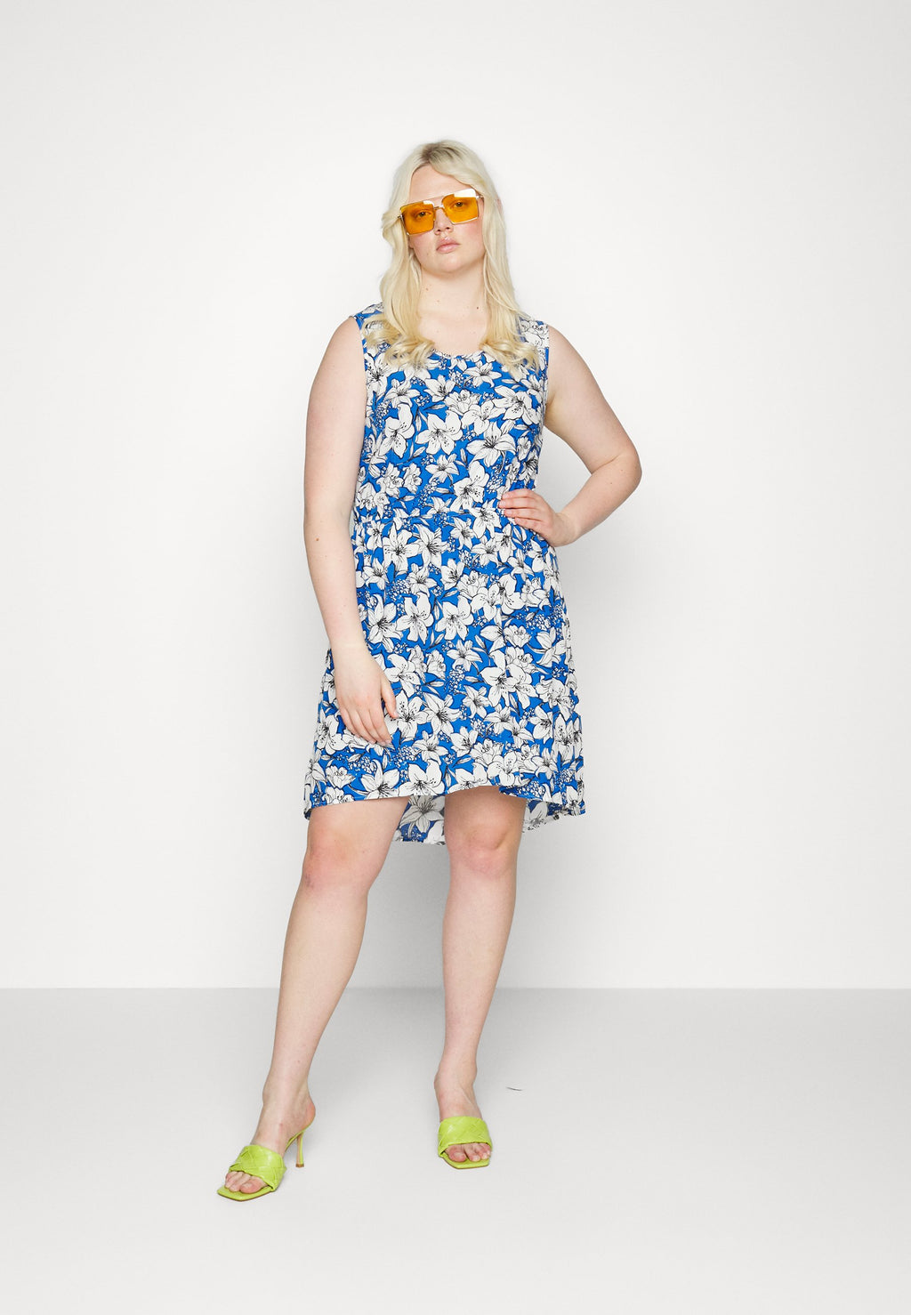 ONLY Curve ONCFREDERIKKE SARAH DRESS