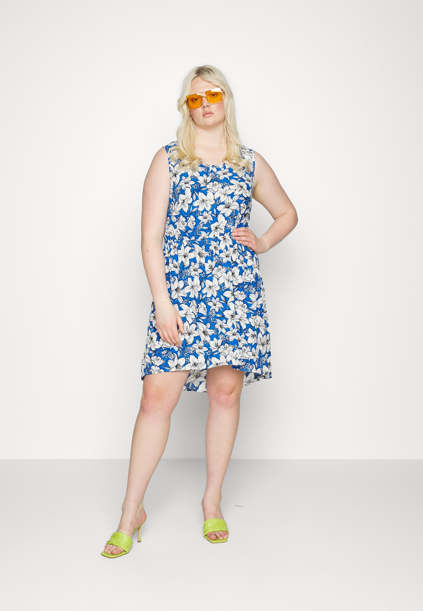 ONLY Curve ONCFREDERIKKE SARAH DRESS