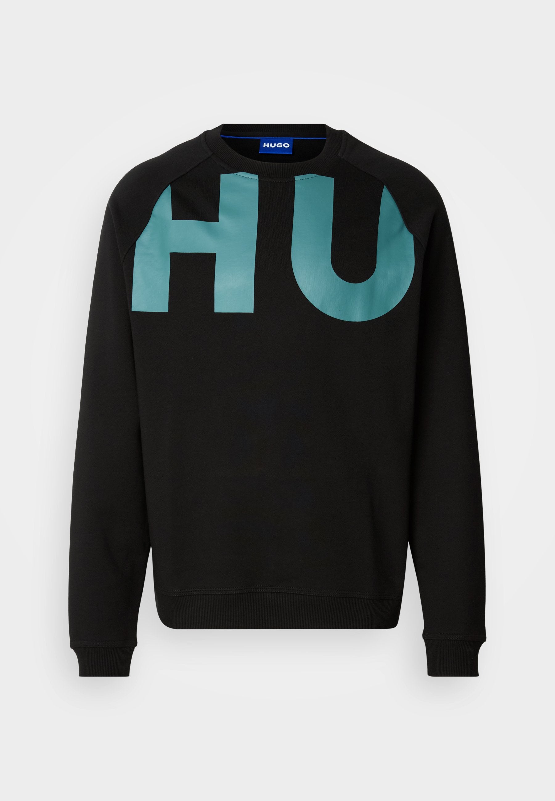 Schwarzer Sweatshirt mit einem großen, glatten türkisfarbenen "HU"-Logo auf der Vorderseite. Hergestellt aus weichem Stoff mit gerippten Bündchen und Ausschnitt.
