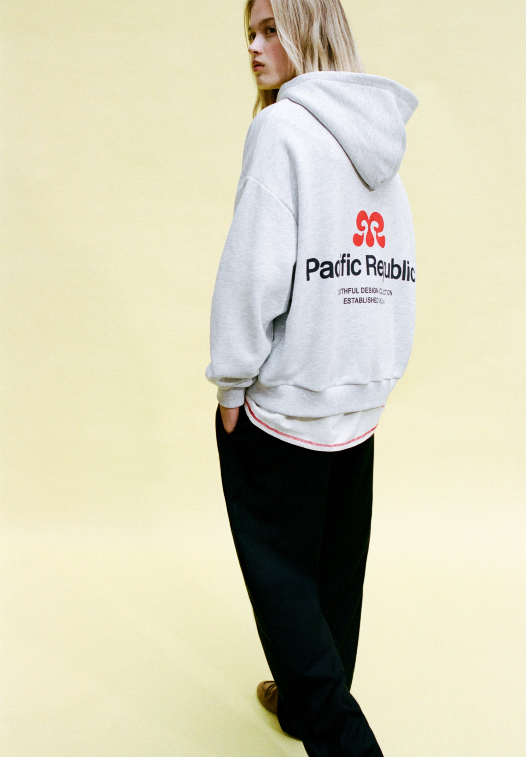 PULL&BEAR PACIFIC REPUBLIC