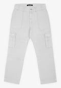 Helle grau Cargo-Hosen aus Baumwolle, mit zwei seitlichen Taschen und einem Knopfverschluss, in geradem Schnitt und sichtbaren Ziernähten.