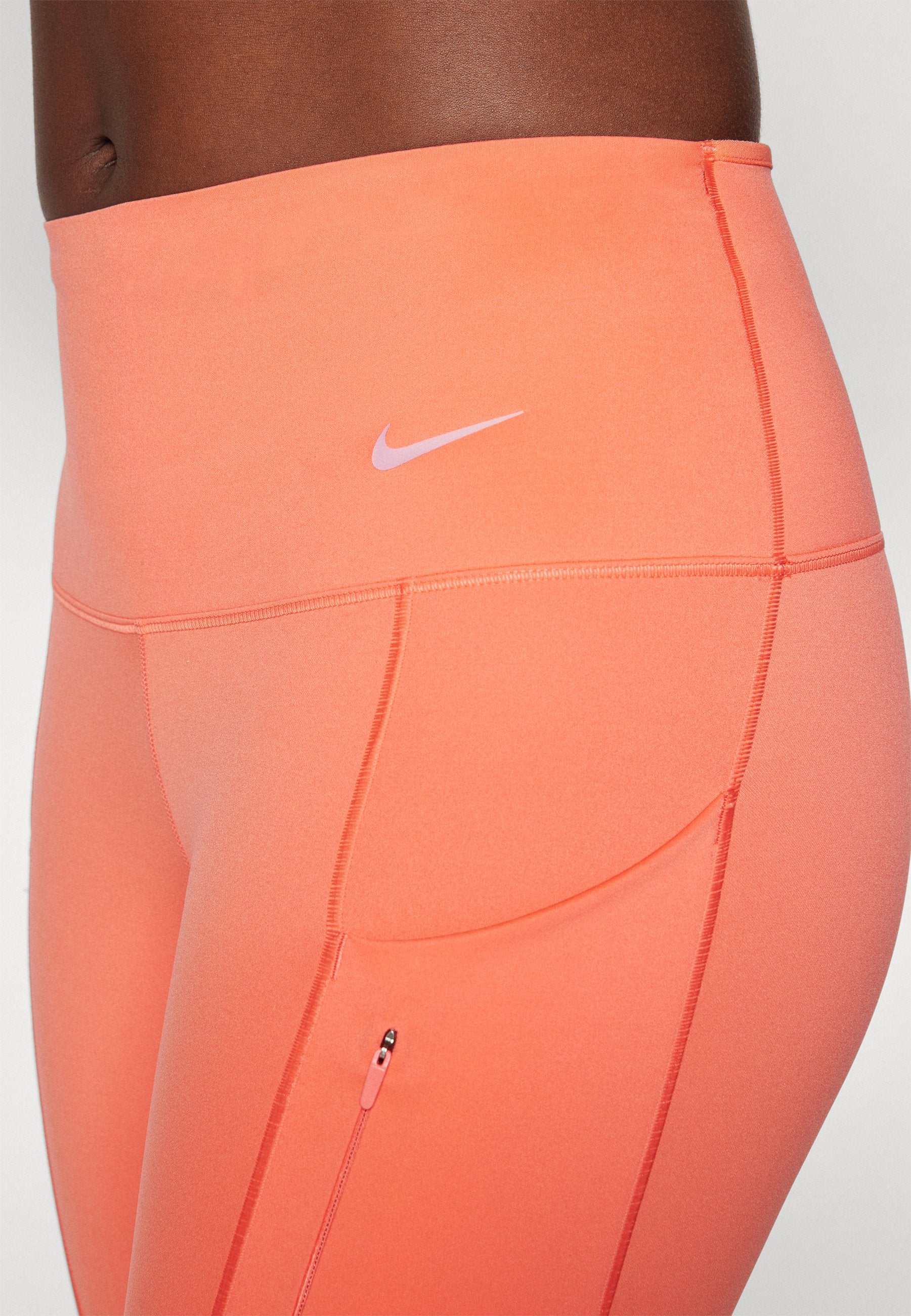 Nike Performance GO