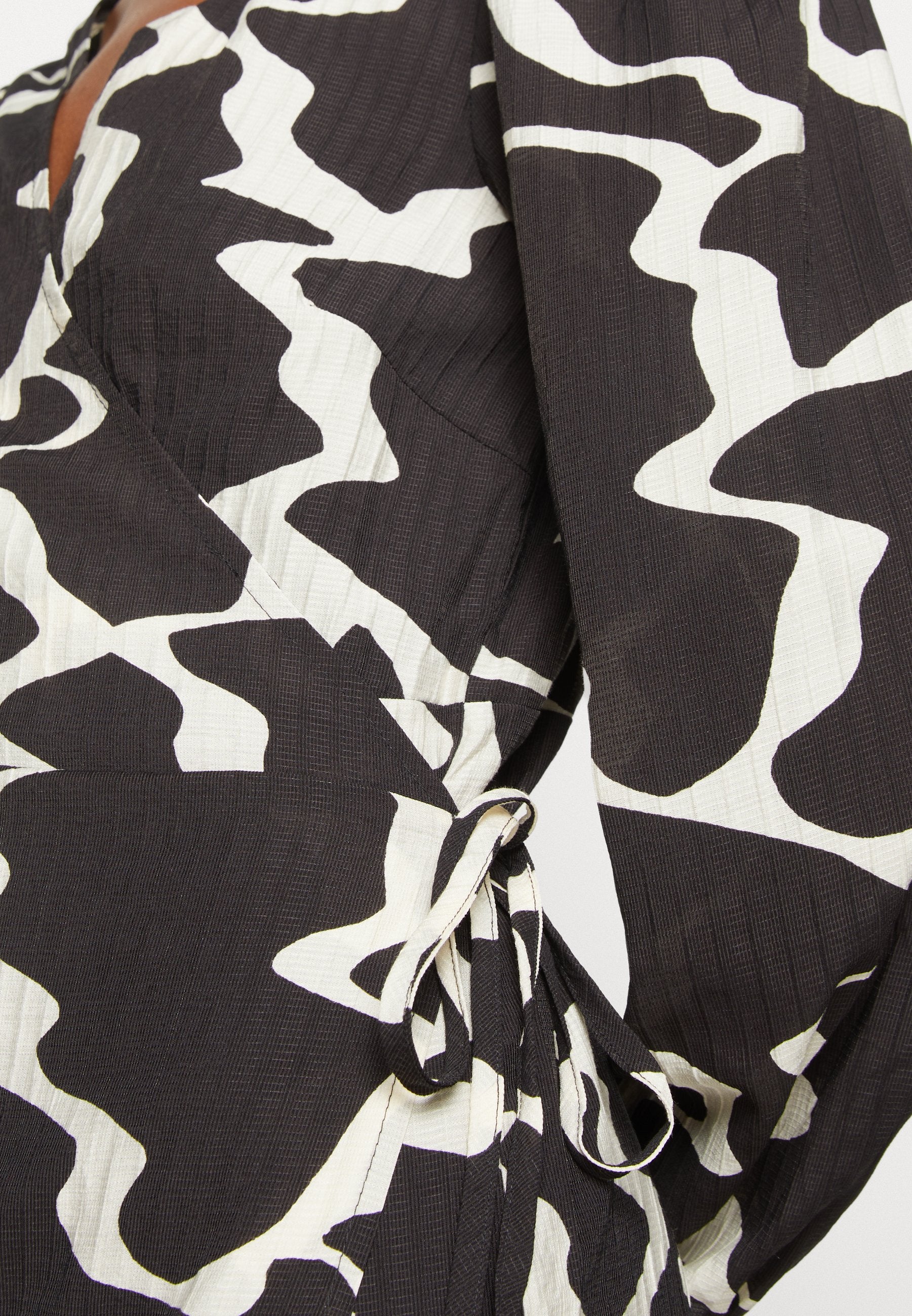 Object OBJVANJA WRAP DRESS